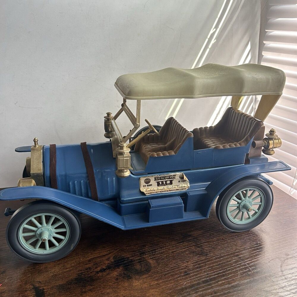 Vintage 1976 Jim Beam Whiskey Decanter 1909 Flyabout car -empty